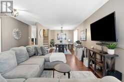 31 KARSH CRESCENT | Hamilton Ontario | Slide Image Ten