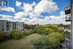 513 - 872 SHEPPARD AVENUE W | Toronto Ontario | Slide Image Thirteen