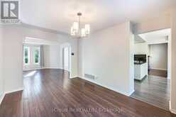 2017 GRENVILLE DRIVE | Oakville Ontario | Slide Image Ten