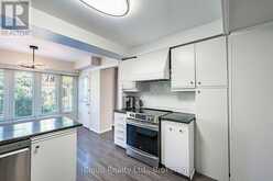 2017 GRENVILLE DRIVE | Oakville Ontario | Slide Image Twelve