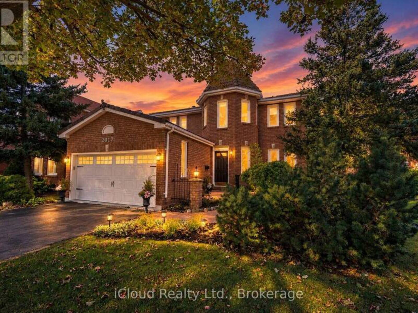 2017 GRENVILLE DRIVE, Oakville, Ontario L6H 3Z3