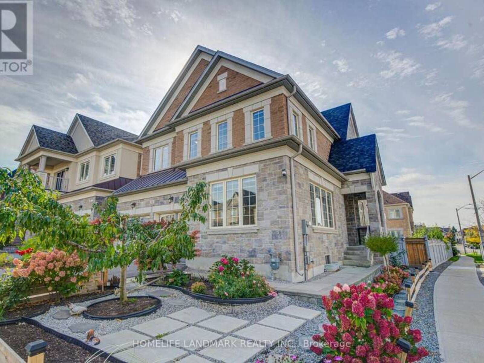 14 GREYWACKE STREET, Richmond Hill, Ontario L4E 1G8