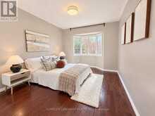 813 STONEHAVEN AVENUE | Newmarket Ontario | Slide Image Fourteen