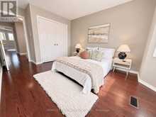 813 STONEHAVEN AVENUE | Newmarket Ontario | Slide Image Fifteen