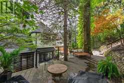 16 PINE CRESCENT | Toronto Ontario | Slide Image Forty