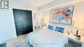 1012 - 10 QUEENS QUAY W | Toronto Ontario | Slide Image Twelve