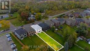 5 RICHMOND PARK DRIVE | Georgina Ontario | Slide Image Two