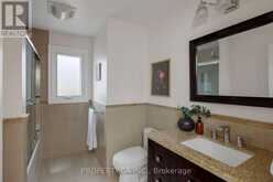 2124 LANGTRY DRIVE | Oakville Ontario | Slide Image Thirty-six