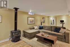 2124 LANGTRY DRIVE | Oakville Ontario | Slide Image Forty