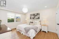 21 GREENCOAT ROAD | Toronto Ontario | Slide Image Ten