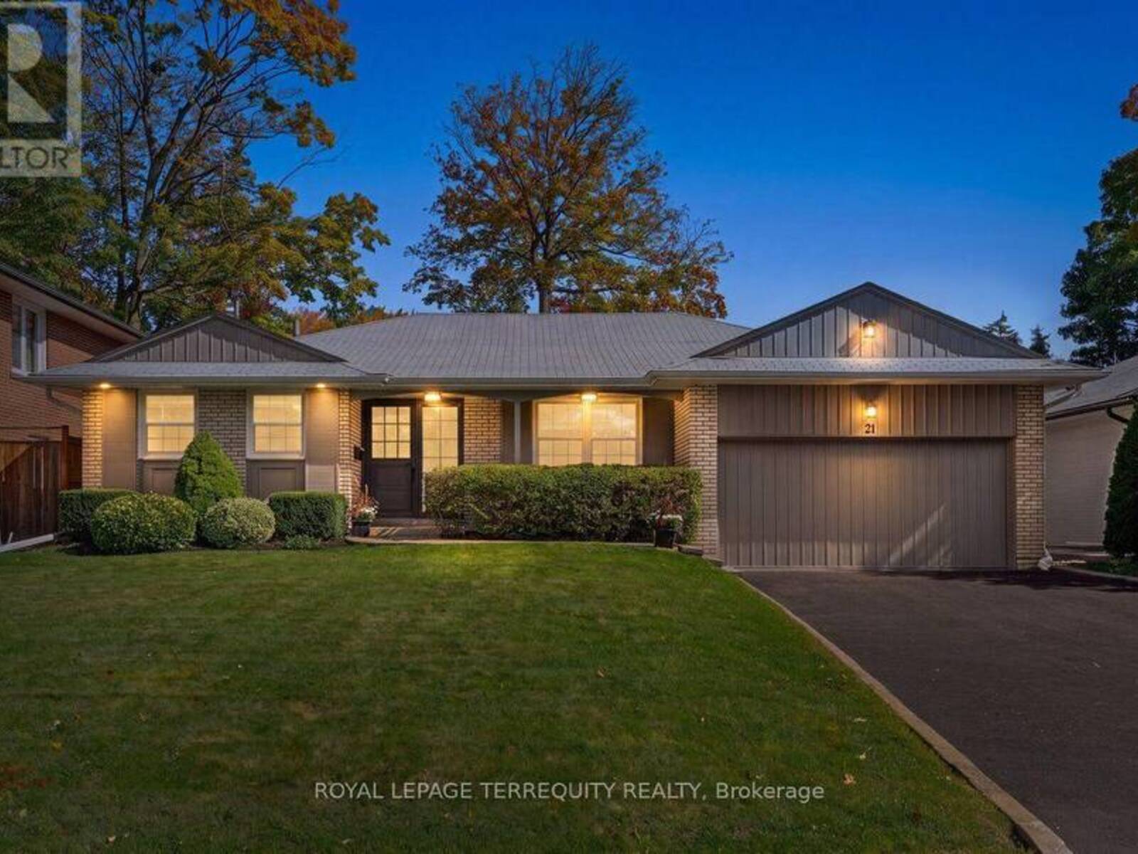 21 GREENCOAT ROAD, Toronto, Ontario M9C 2T7