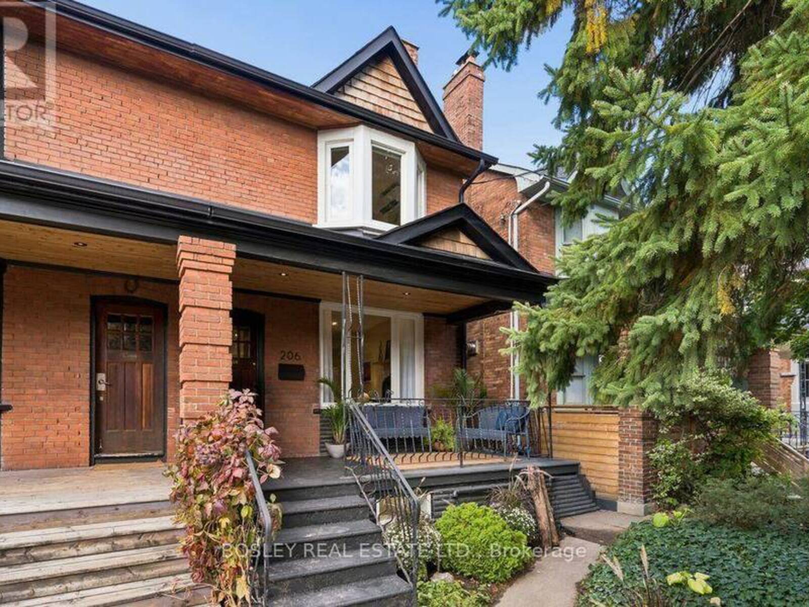 206 ASHWORTH AVENUE, Toronto, Ontario M6G 2A7