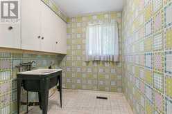 12 MANDEL CRESCENT | Toronto Ontario | Slide Image Sixteen