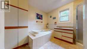 37 ACLAND CRESCENT | Toronto Ontario | Slide Image Thirty-one