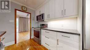 37 ACLAND CRESCENT | Toronto Ontario | Slide Image Seven