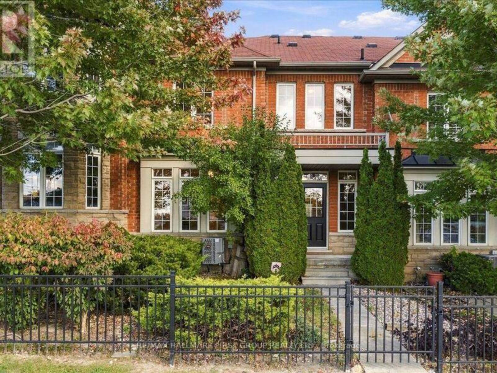 57 BARKDALE WAY, Whitby, Ontario L1N 0G1