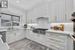 160 GOLDEN GATE CIRCLE | Vaughan Ontario | Slide Image Eleven