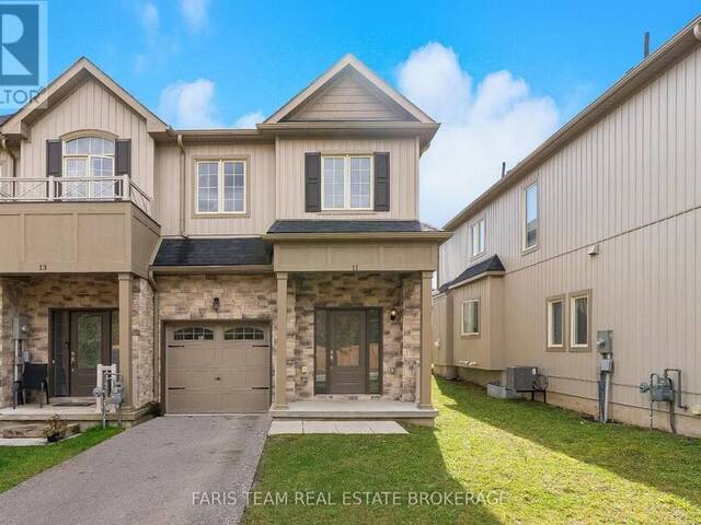 11 CHURCHLEA MEWS Orillia Ontario, L3V 8K9 - 3 Bedrooms Home For Sale