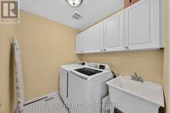 5281 PICKETTS WAY | Burlington Ontario | Slide Image Thirty-five