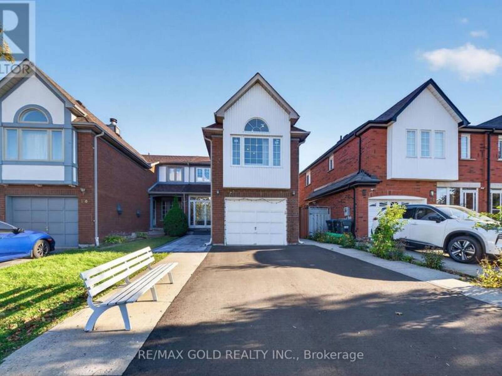 152 BIGHORN CRESCENT, Brampton, Ontario L6R 1G1