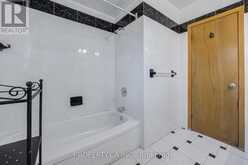 28 BLUE SPRINGS ROAD | Toronto Ontario | Slide Image Sixteen