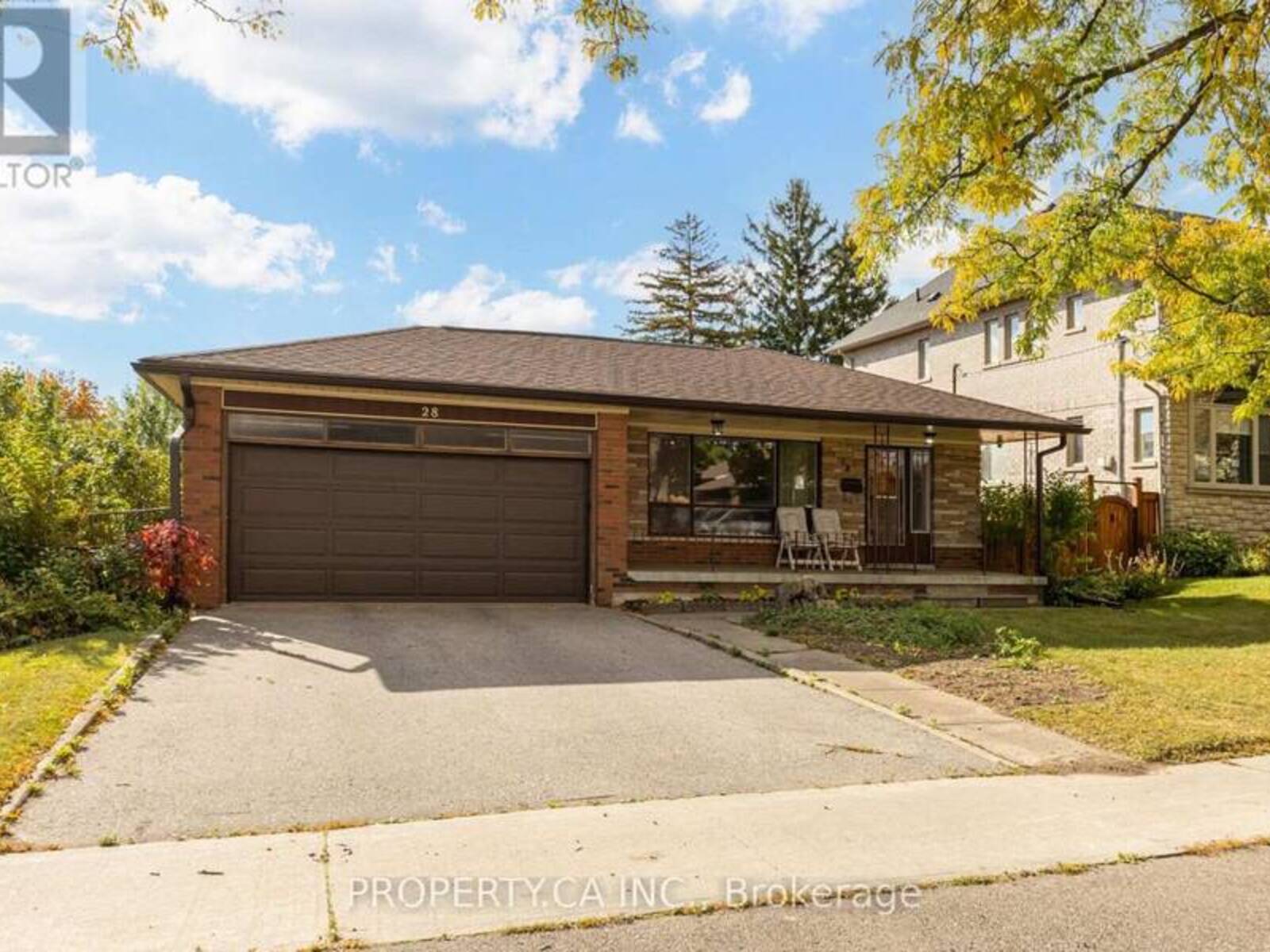 28 BLUE SPRINGS ROAD, Toronto, Ontario M6L 2T3