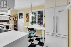 405 GLENLAKE AVENUE | Toronto Ontario | Slide Image Eight
