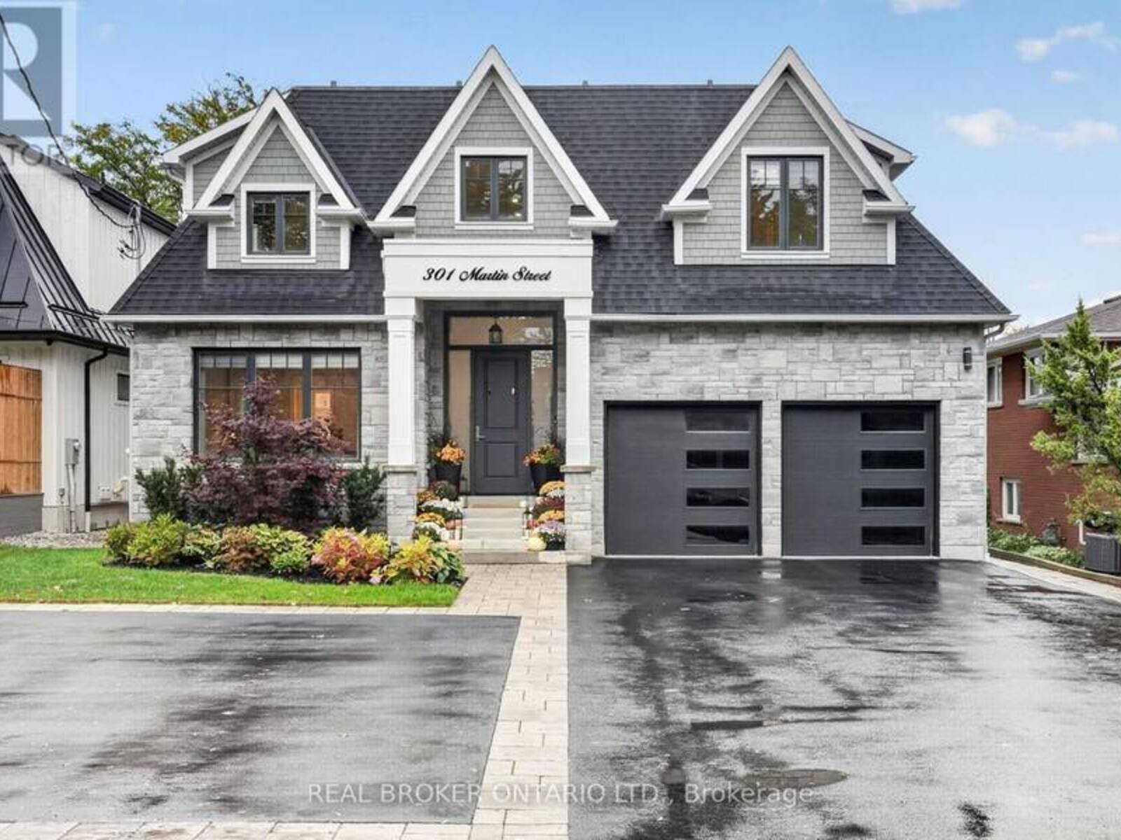 301 MARTIN STREET, Milton, Ontario L9T 2R7