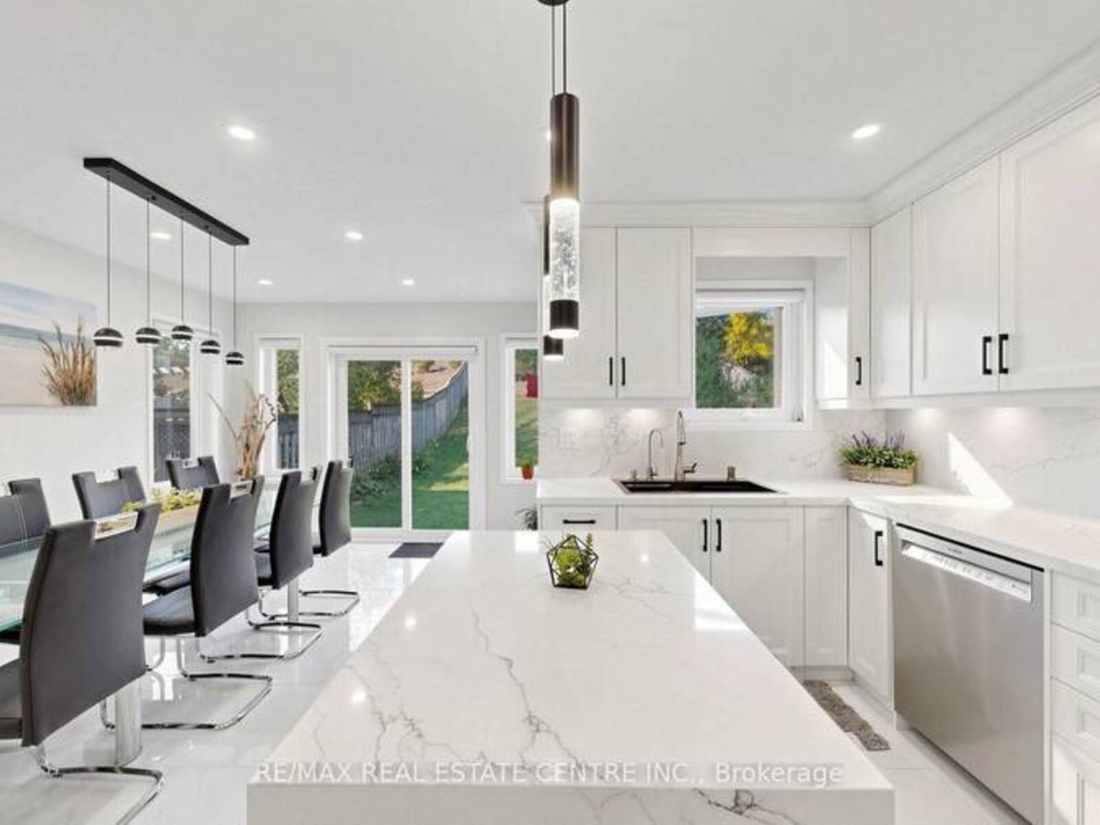 351 WILDGRASS ROAD, Mississauga, Ontario L5B 4H1