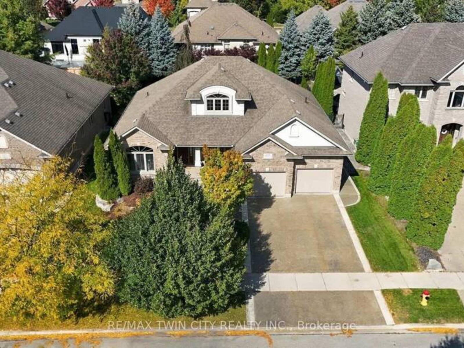 209 LONGVIEW CRESCENT, Kitchener, Ontario N2P 2T4