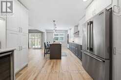 28 LAKE STREET | Grimsby Ontario | Slide Image Thirteen