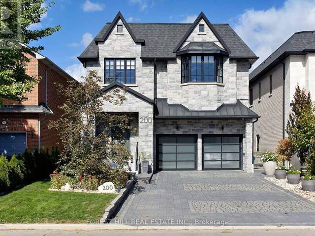 200 CLANTON PARK ROAD Toronto Ontario, M3H 2G1 - 7 Bedrooms Home For Sale