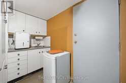 87 NIAGARA STREET | Toronto Ontario | Slide Image Fifteen