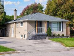 120 CHERRYWOOD DRIVE Newmarket Ontario, L3Y 2X7
