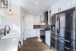 120 CHERRYWOOD DRIVE | Newmarket Ontario | Slide Image Twelve