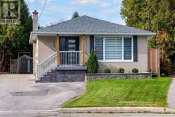 120 CHERRYWOOD DRIVE | Newmarket Ontario | Slide Image Two