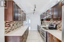 17 THAMES COURT | Richmond Hill Ontario | Slide Image Thirteen