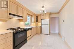11 LARSTONE AVENUE | Toronto Ontario | Slide Image Fourteen