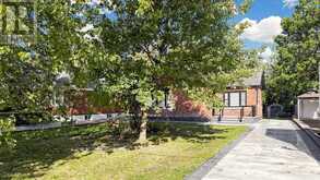 7 CECIL STREET | St. Catharines Ontario | Slide Image Six