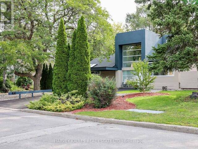 90 BERKINSHAW CRESCENT Toronto Ontario, M3B 2T2 - 4 Bedrooms Home For Sale