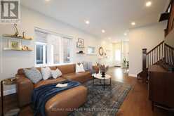 701 GREENWOOD AVENUE | Toronto Ontario | Slide Image Eight