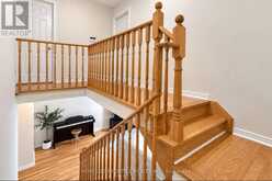 65 MAFFEY CRESCENT | Richmond Hill Ontario | Slide Image Twelve