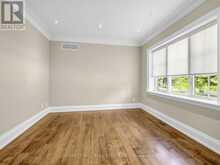 302 PINEHURST DRIVE W | Oakville Ontario | Slide Image Nine
