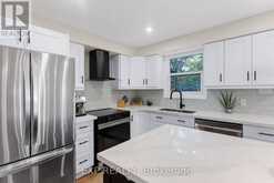 79 BESWICK DRIVE | Newmarket Ontario | Slide Image Thirteen