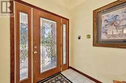 80 FAIRWAY DRIVE | Aurora Ontario | Slide Image Eight