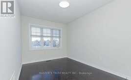 47 PELISTER DRIVE | Markham Ontario | Slide Image Thirteen