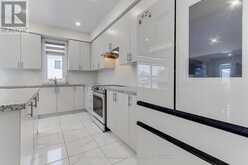 145 TERRY FOX DRIVE | Barrie Ontario | Slide Image Twelve