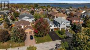 6 WHISPERING PINE PLACE | Barrie Ontario | Slide Image Two