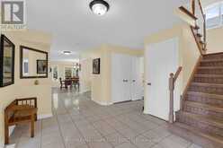 6 WHISPERING PINE PLACE | Barrie Ontario | Slide Image Five
