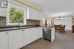 6 WHISPERING PINE PLACE | Barrie Ontario | Slide Image Eight